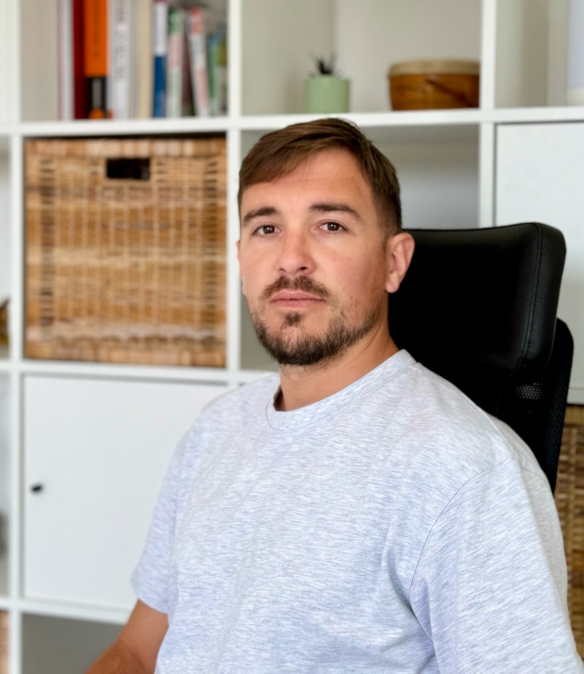 Théo, fondateur de L'Artisan Connecté